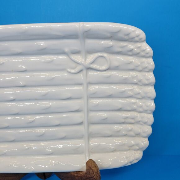 Neuwirth Portugal White Ceramic 12 1/2" X 7 1/2" Asparagus  Serving Dish VGC - Picture 2 of 9